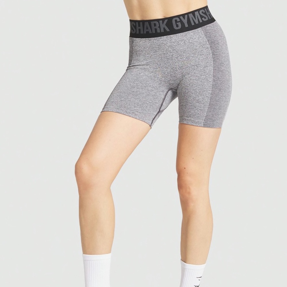 Gymshark Flex shorts - Charcoal